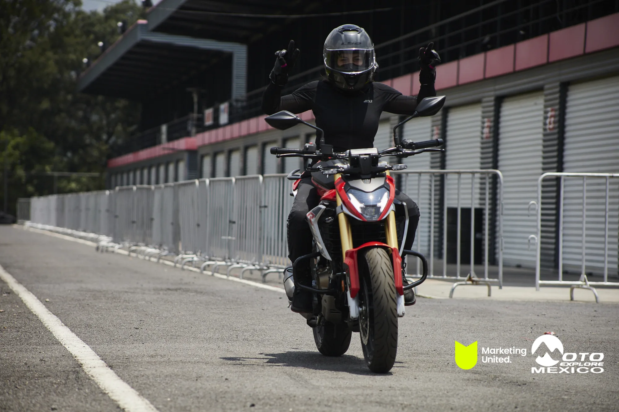 HUNK TRACKDAY 464
